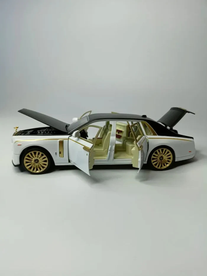 ROLLS ROYCE PHANTOM - LUX GOLD 1:24 DIECAST METAL TOY CAR