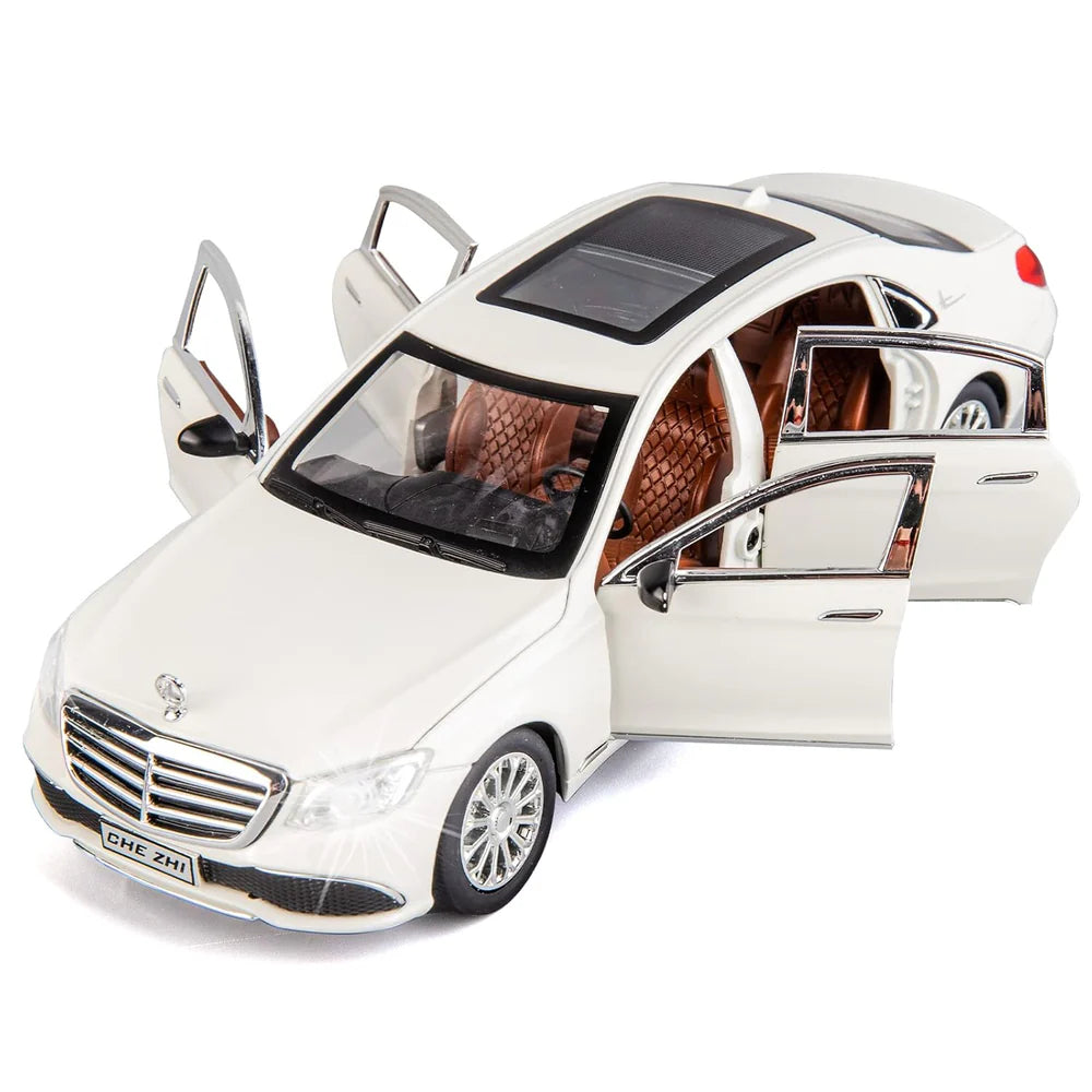 MERCEDES BENZ E300 1:24 DIECAST METAL TOY CAR (MULTICOLOUR :- BLACK, WHITE)