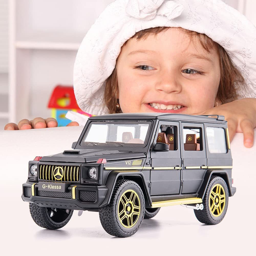 Mercedes Benz G63 1:24 Diecast Metal Toy Car Sound And Light (Black, Pack Of1)