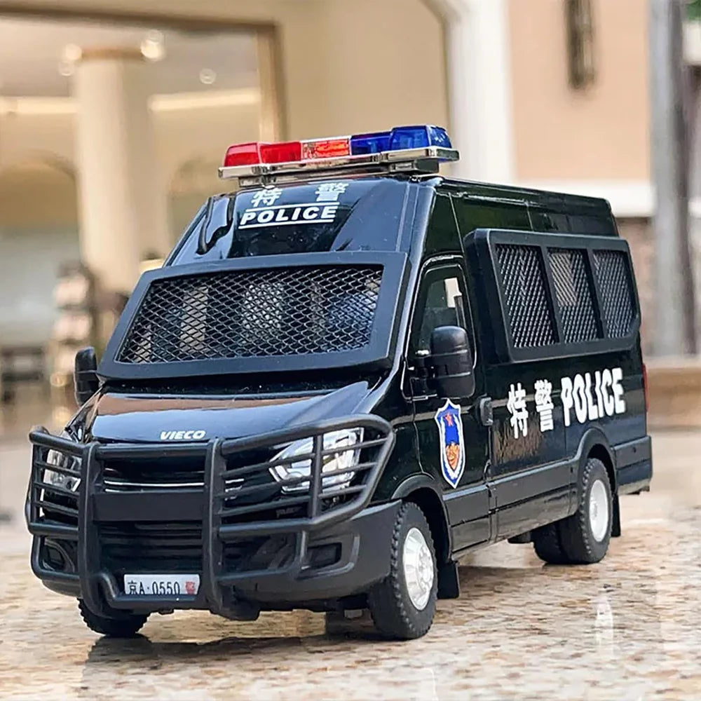 BIG SIZE POLICE VAN 1:24 DIECAST METAL TOY CAR (MULTICOLOUR :- BLACK, WHITE)