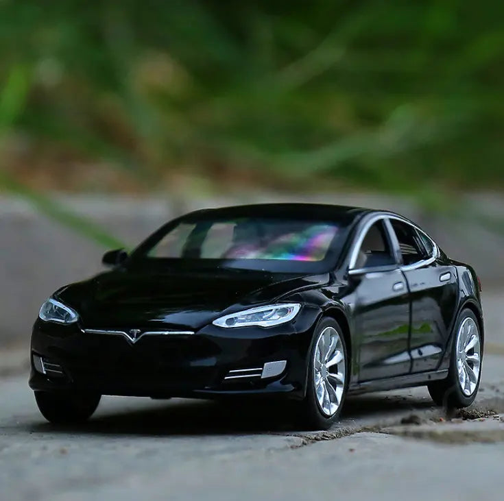 Tesla Model "S" 1:32 Diecast Metal Toy car (Multicolour :- Black, Red, Blue, White)