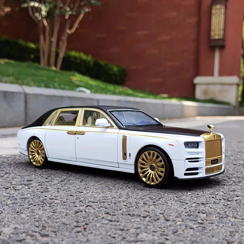 ROLLS ROYCE PHANTOM - LUX GOLD 1:24 DIECAST METAL TOY CAR