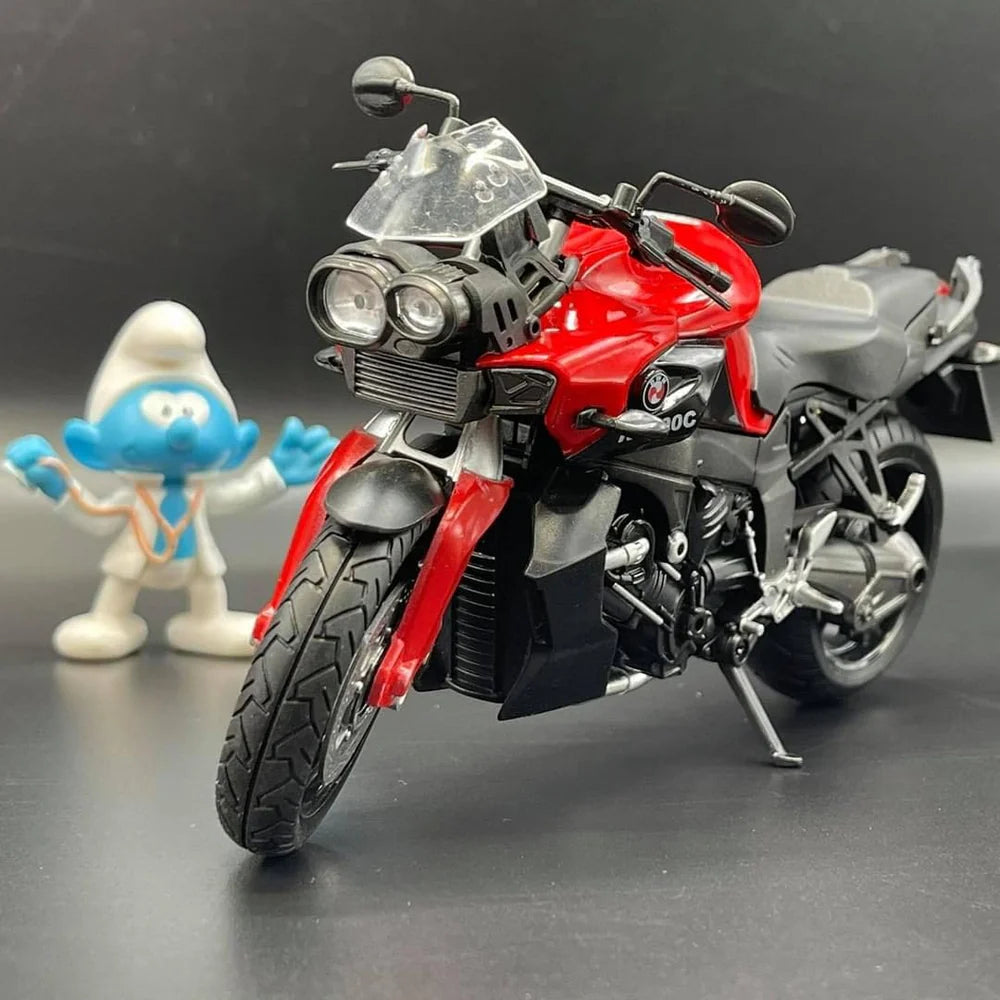 BMW R1800C DIE-CAST 1:12 SCALE MOTORCYCLE MODEL WITH MOVING HANDLE AND REAR WHEEL SUSPENSION, RUBBER TIRES BIKE BEST BIRTHDAY GIFT FOR KIDS (COLOR AS PER STOCK)