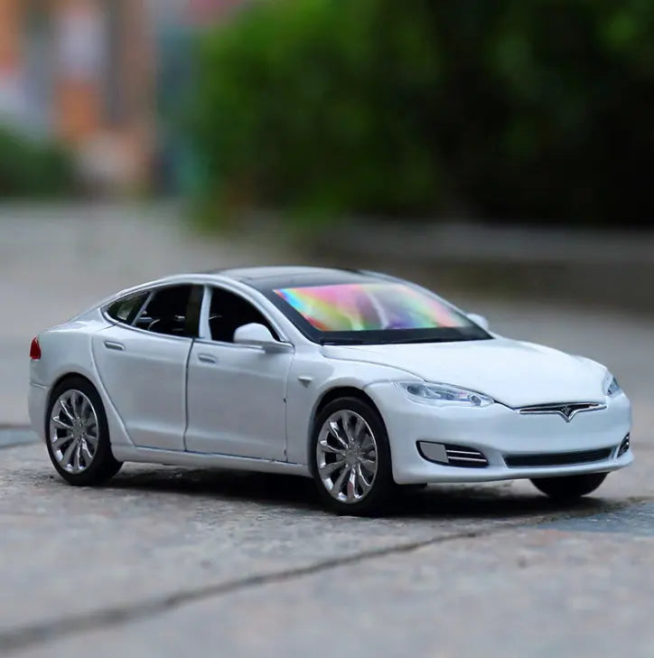 Tesla Model "S" 1:32 Diecast Metal Toy car (Multicolour :- Black, Red, Blue, White)