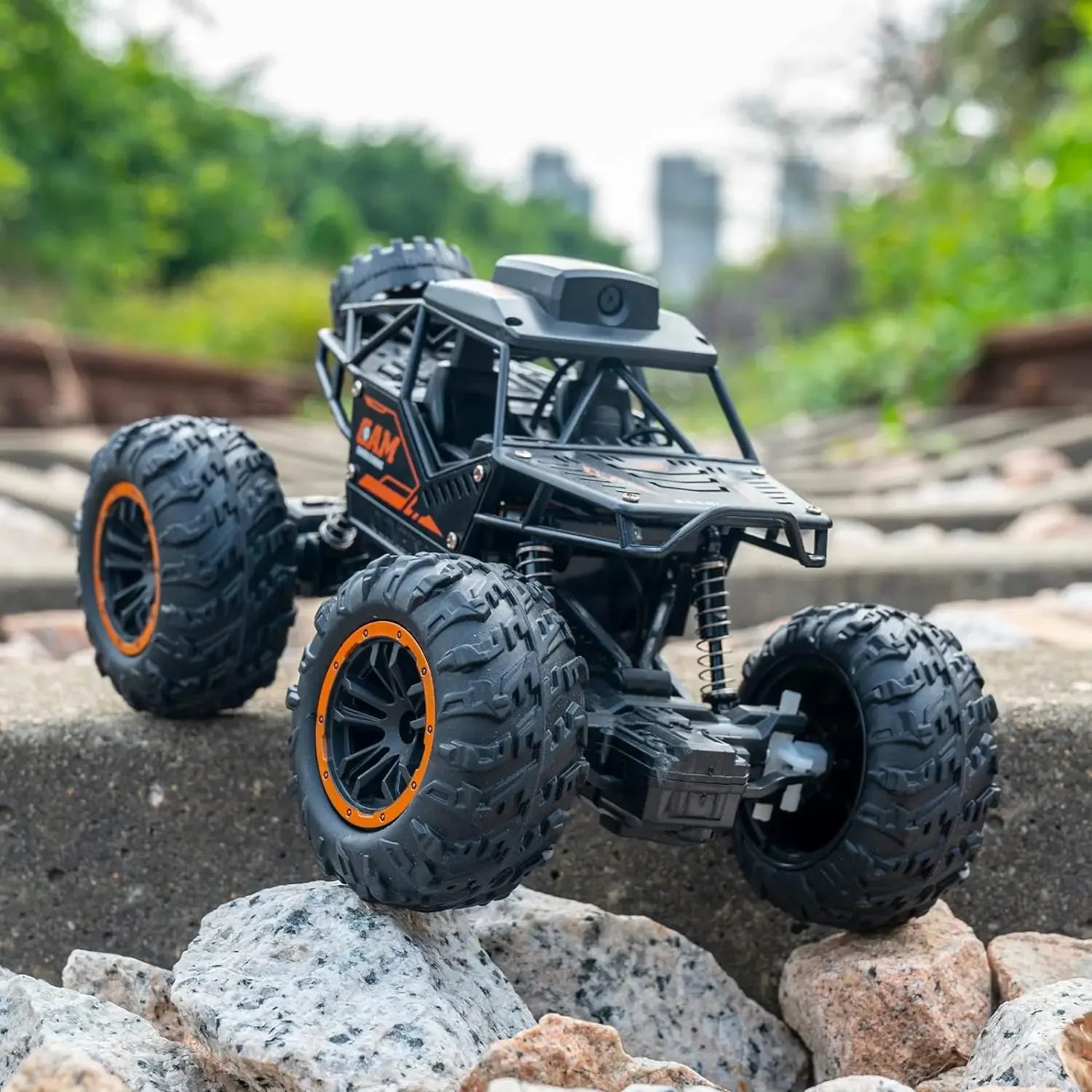 Remote Control Car With 720P Hd Fpv Wifi Camera 2.4Ghz 1:18 Scale High Speed Alloy Off Road Rock Crawler Car Fast Racing Vehicle Electric Hobby Toy Car Climbing Rc Car