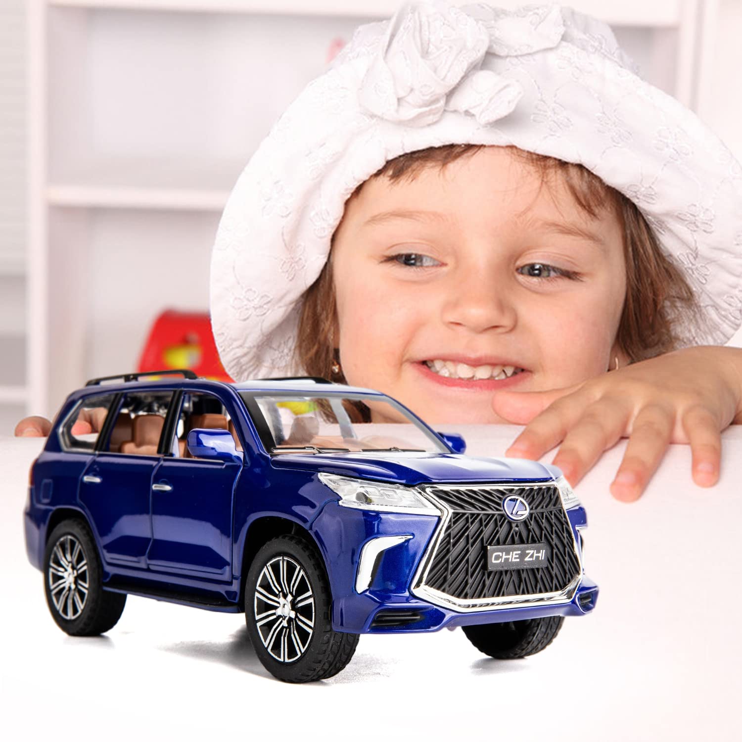 Lexus LX570 1:24 Diecast Metal Toy Car with Openable Door and Sound Light, Gifts Toys for Kids【 Multicolor 】