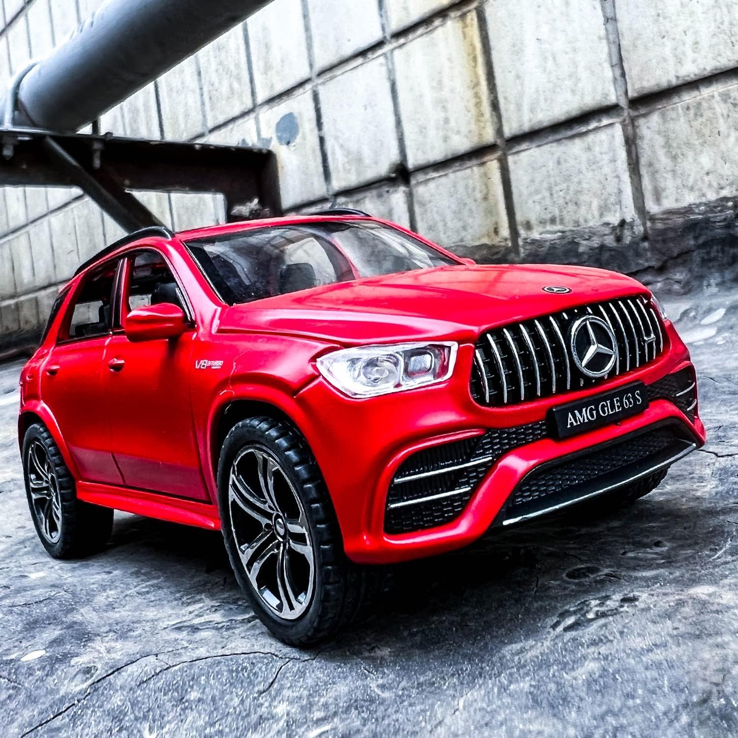 Mercedes Benz AMG GLE G63S 1:32 Diecast Pull Back Toy Car Model with Sound Light Boys Gifts Toys for Kids 【 MULTICOLOR 】