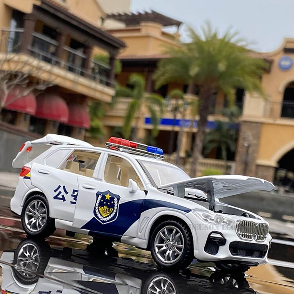 BMW Police Car 1:32 Diecast Metal Toy Car (Multicolor)